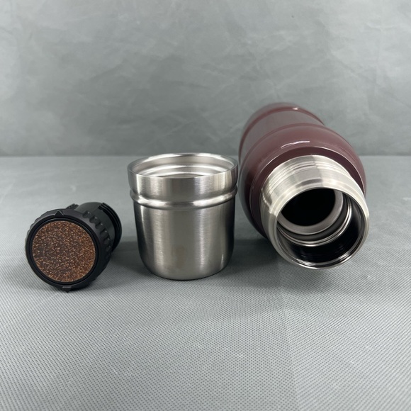 NIB Stanley The Milestones Unbreakable 4D Thermology Bottle - 1.1 qt. - Picture 3 of 5